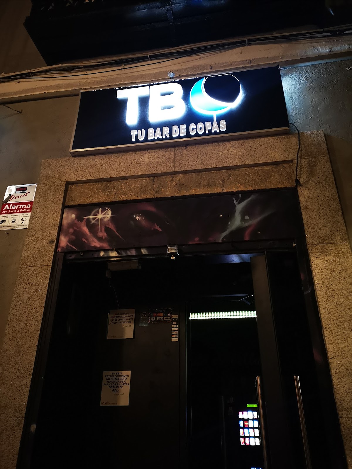 Entrada de TBC en Calle Huertas 41