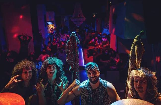 Bar de copas con música en directo en avenida de américa