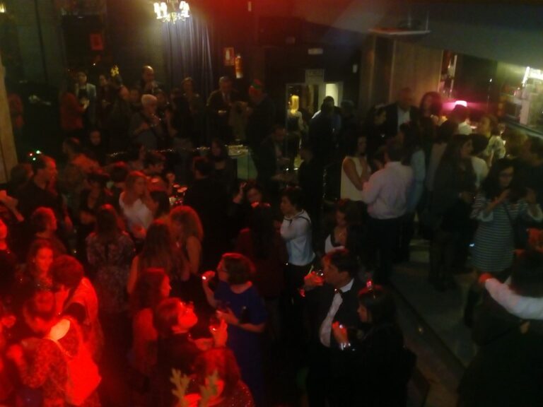 Fiesta organizada por tu bar de copas