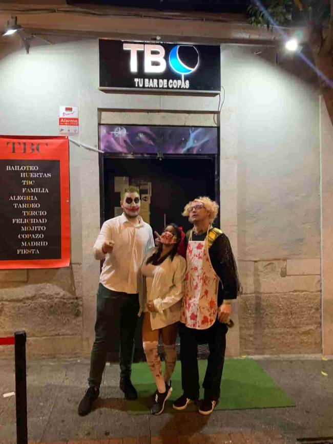 Tu bar de copas situado en el centro de Madrid es el lugar idóneo para celebrar tu cumpleaños, fiesta privada y semiprivada al ritmo de la mejor música