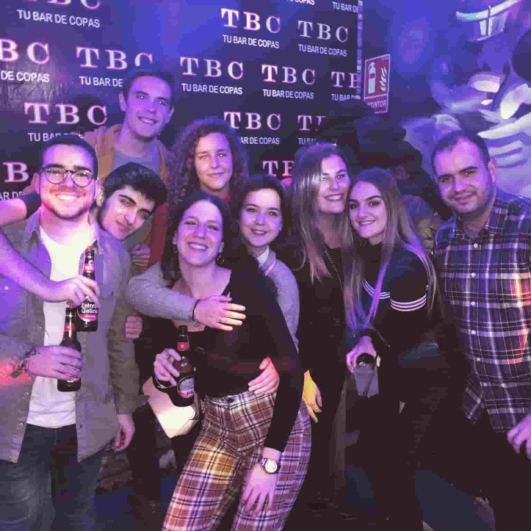 Tu bar de copas situado en el centro de Madrid es el lugar idóneo para celebrar tu cumpleaños, fiesta privada y semiprivada al ritmo de la mejor música