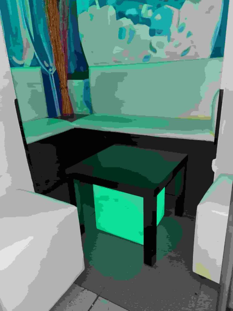 Reservado de Tu bar de copas. Situado en el centro de Madrid es el lugar idóneo para celebrar tu cumpleaños, fiesta privada y semiprivada al ritmo de la mejor música